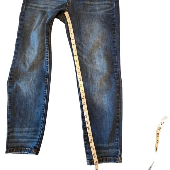 Judy Blue Women's Relax Fit Jeans Size 30 or 11 Style JB82102DK Cropped - Picture 5 of 7